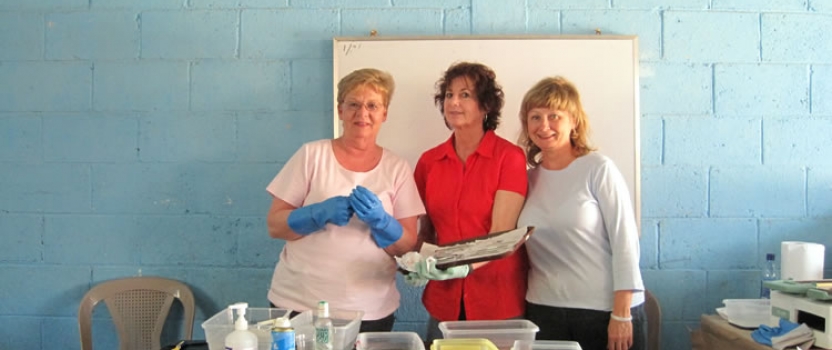Transitions Helps Rotary Host Dental Clinic in El Hato